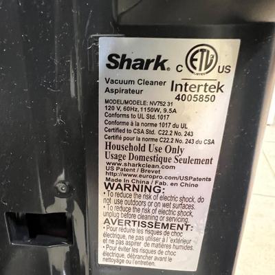 SHARK Rotator True Pet Professional