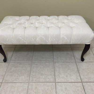 Vanilla Tufted Bench