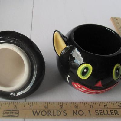Lot 127:  Adorable Cat in Witch Hat Covered Mug