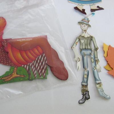 Lot of Decorative Thanksgiving Paper Items, Honeycomb Football, Turkey, More