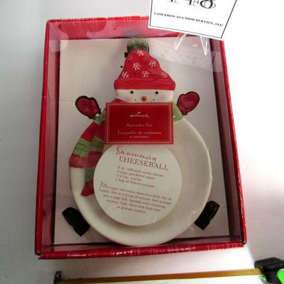 Hallmark Cheeseball Set, Snowman Theme in Original Box