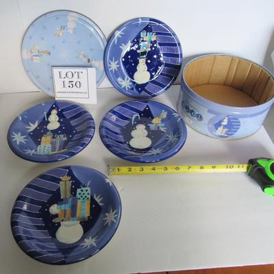 Nice Set of 4 In Tin Snowman Theme Plates, Sakura