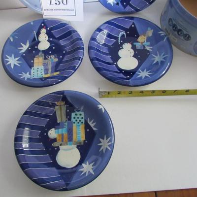 Nice Set of 4 In Tin Snowman Theme Plates, Sakura