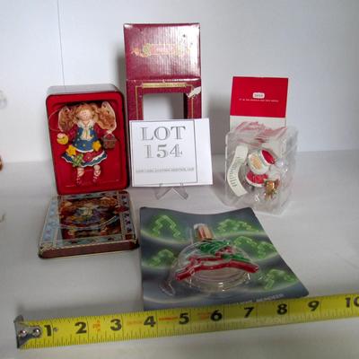 Lot of 3 Older Christmas Ornaments