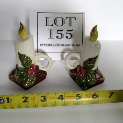 Vintage Pottery Type Salt and Pepper Shakers, Christmas Theme