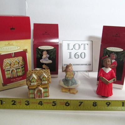 Lot of 3 Older Hallmark Christmas Ornaments in Boxes