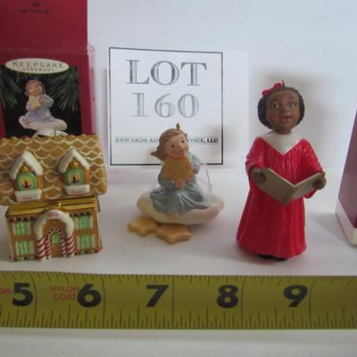 Lot of 3 Older Hallmark Christmas Ornaments in Boxes
