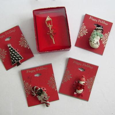 Lot of Older Christmas Pins