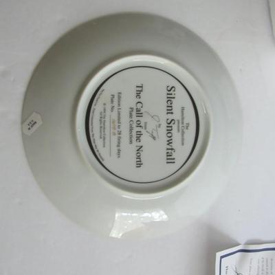 Older Call of the North Silent Snowfall Plate, #1675A, 1994