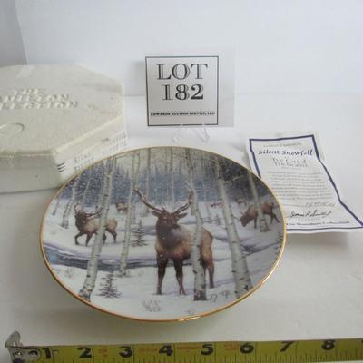Older Call of the North Silent Snowfall Plate, #1675A, 1994