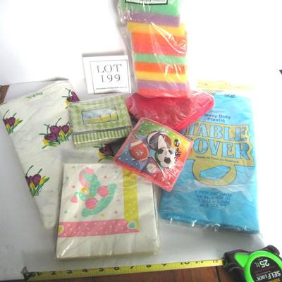 Lot of Colorful Older Tablecloths, Napkins and Sponges