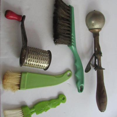 Lot of Old Kitchen Misc