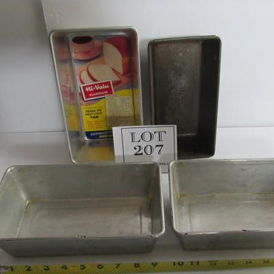 Lot of Bread Pans