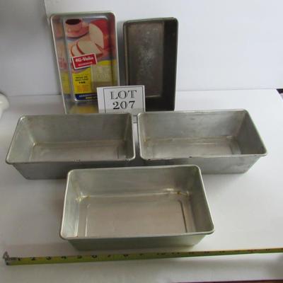 Lot of Bread Pans