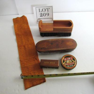 Vintage Shoe Care Set