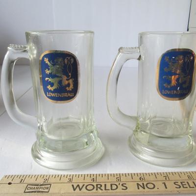 Lot 218:  Vintage Old Style Beer Tray and 2 Lowenbrau Glasses