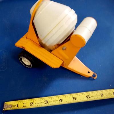 LOT 127  METAL TOY CEMENT MIXER