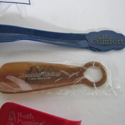 Lot of Advertising Shoe Horns