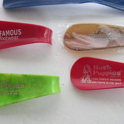 Lot of Advertising Shoe Horns