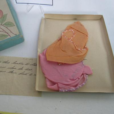 Interesting Ladies Hankies Gift Card in Box
