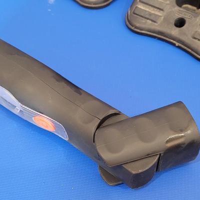 Rhino Gear Tire Wedges & Hanging Light