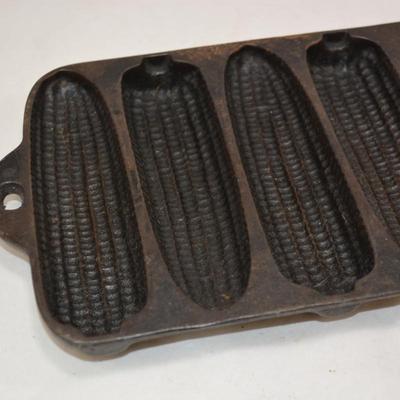 Antique Wagner Ware Corn Bread Mold