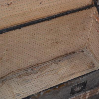 Antique Saratoga Style Trunk with Insert