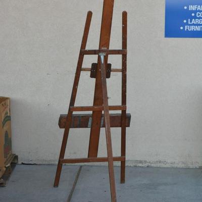 Very Vintage Painters Easel