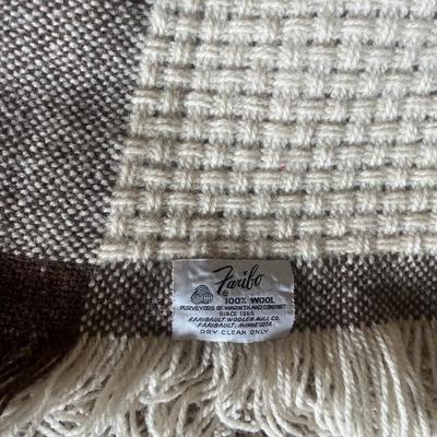 Queen Bed Linens & Blankets (B1-MG)