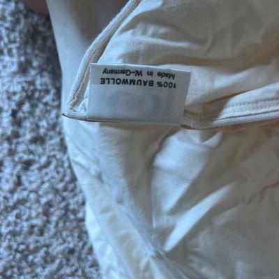 Queen Bed Linens & Blankets (B1-MG)