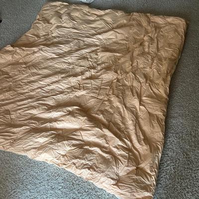 Queen Bed Linens & Blankets (B1-MG)