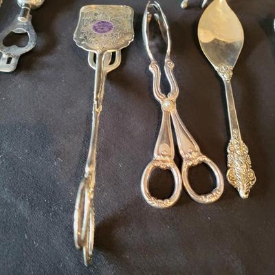 Nieman Marcus Butter Knives, Marble Lazy Susan and More (D-DW)