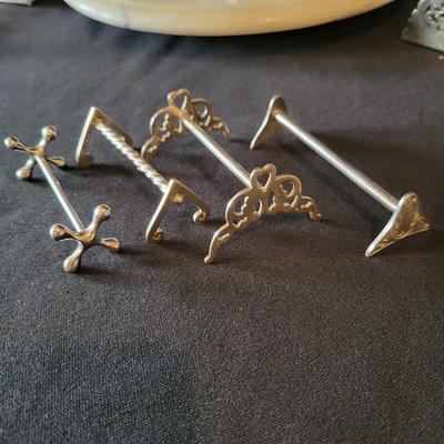 Nieman Marcus Butter Knives, Marble Lazy Susan and More (D-DW)