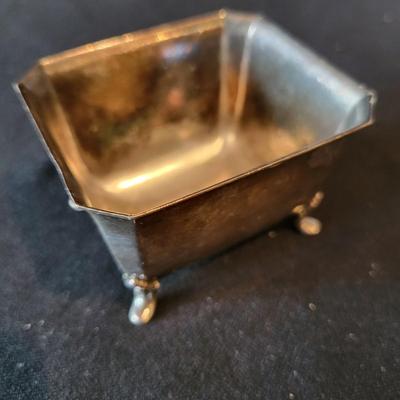 Nieman Marcus Butter Knives, Marble Lazy Susan and More (D-DW)