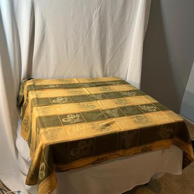 Tea Towels, Aprons, Napkins, Tablecloths & More (MBR-MG)