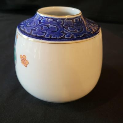 Japanese Lamp, Ceramics Figurines and More (D-DW)