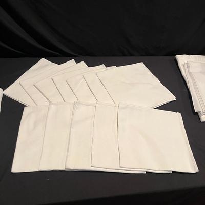 White Linens  & Tablecloths (MBR-MG)