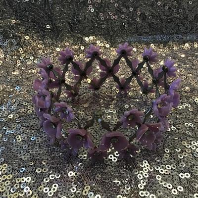 Vintage Expandable Bracelet. Lucite Flowers Rhinestones