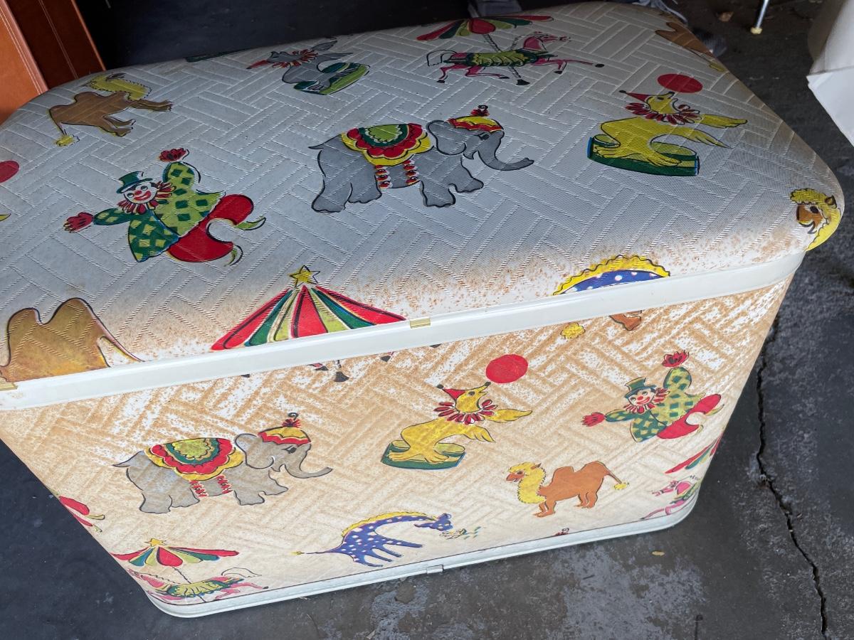 Vintage toy box