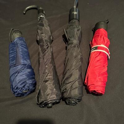 Rain and Outdoor Weather Gear (LR-KL)