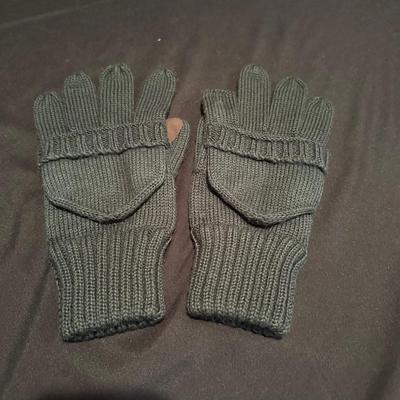 Rain and Outdoor Weather Gear (LR-KL)