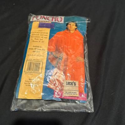 Rain and Outdoor Weather Gear (LR-KL)