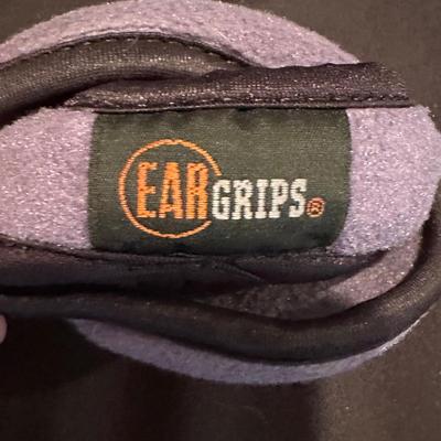 Rain and Outdoor Weather Gear (LR-KL)