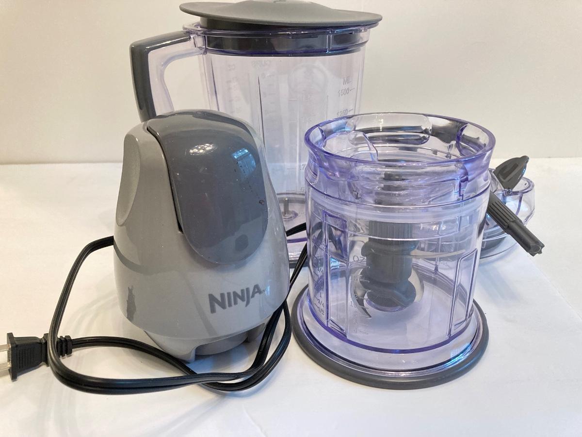  Ninja QB900B Master Prep Food Processor Blender with