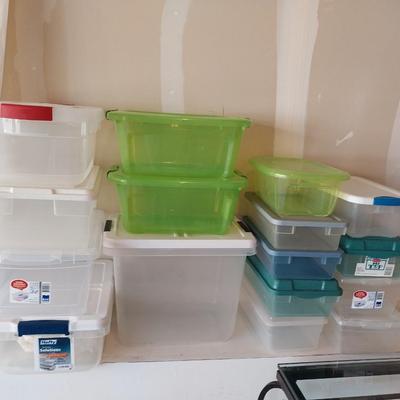 A VARIETY OF STORAGE TOTES
