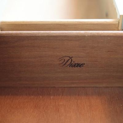 Dixie (6) Drawer Dresser W/ Mirror