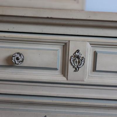 Dixie (6) Drawer Dresser W/ Mirror