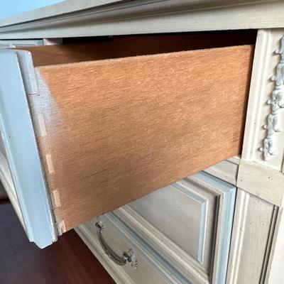 Dixie (6) Drawer Dresser W/ Mirror