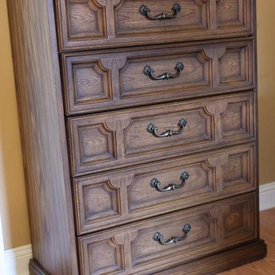 (5) Drawer Tall Dresser By Bassett Furniture (See description)