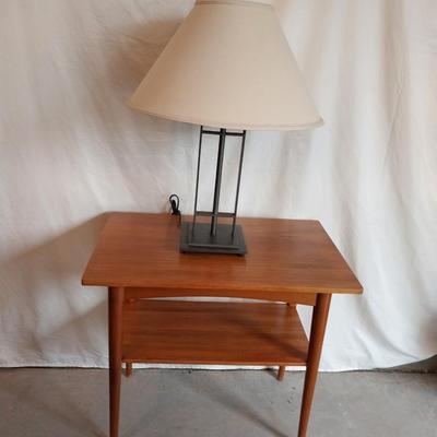 2 TIER END TABLE WITH IRON BASE DOUBLE LIGHT LAMP
